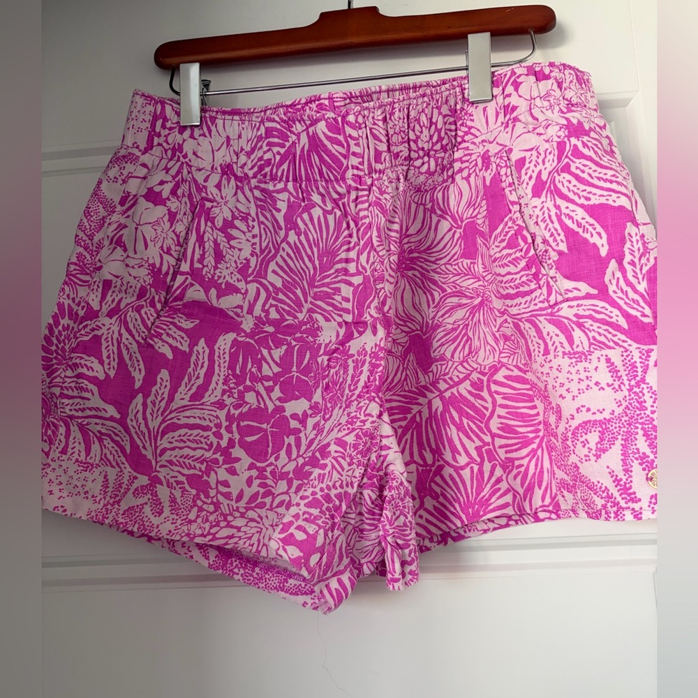Lilly Pulitzer Lilo Linen Shorts- Swipe Right